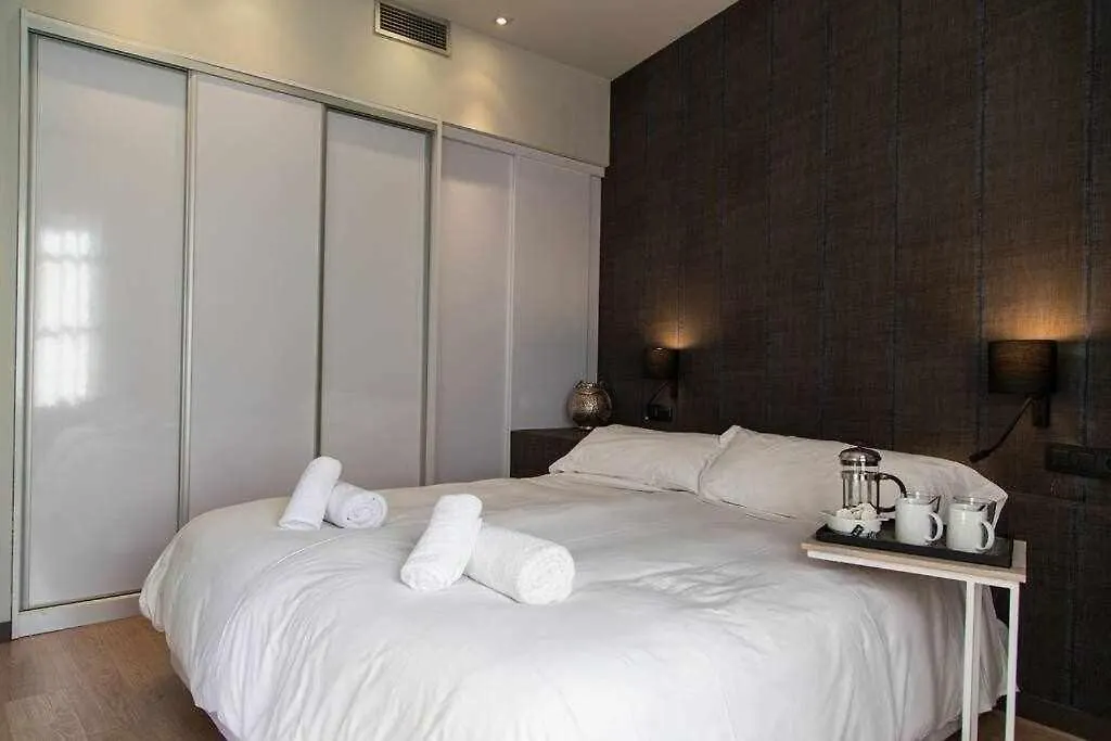 Inspired By Enjoyapartments Barcelona 0*,